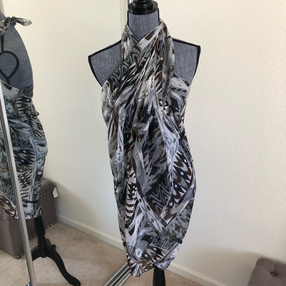 Large Scarf - Picture 5 of 5